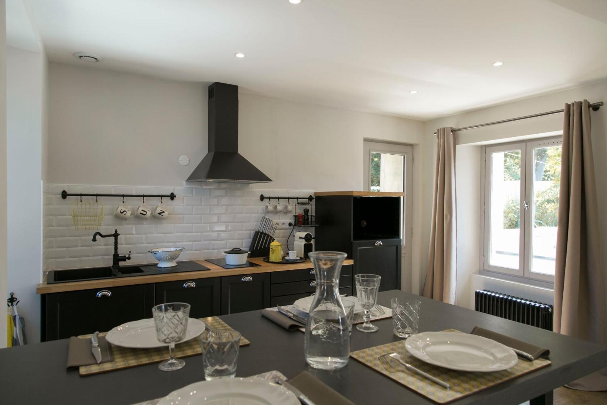 Le Presbytere De Thiverval Экстерьер фото