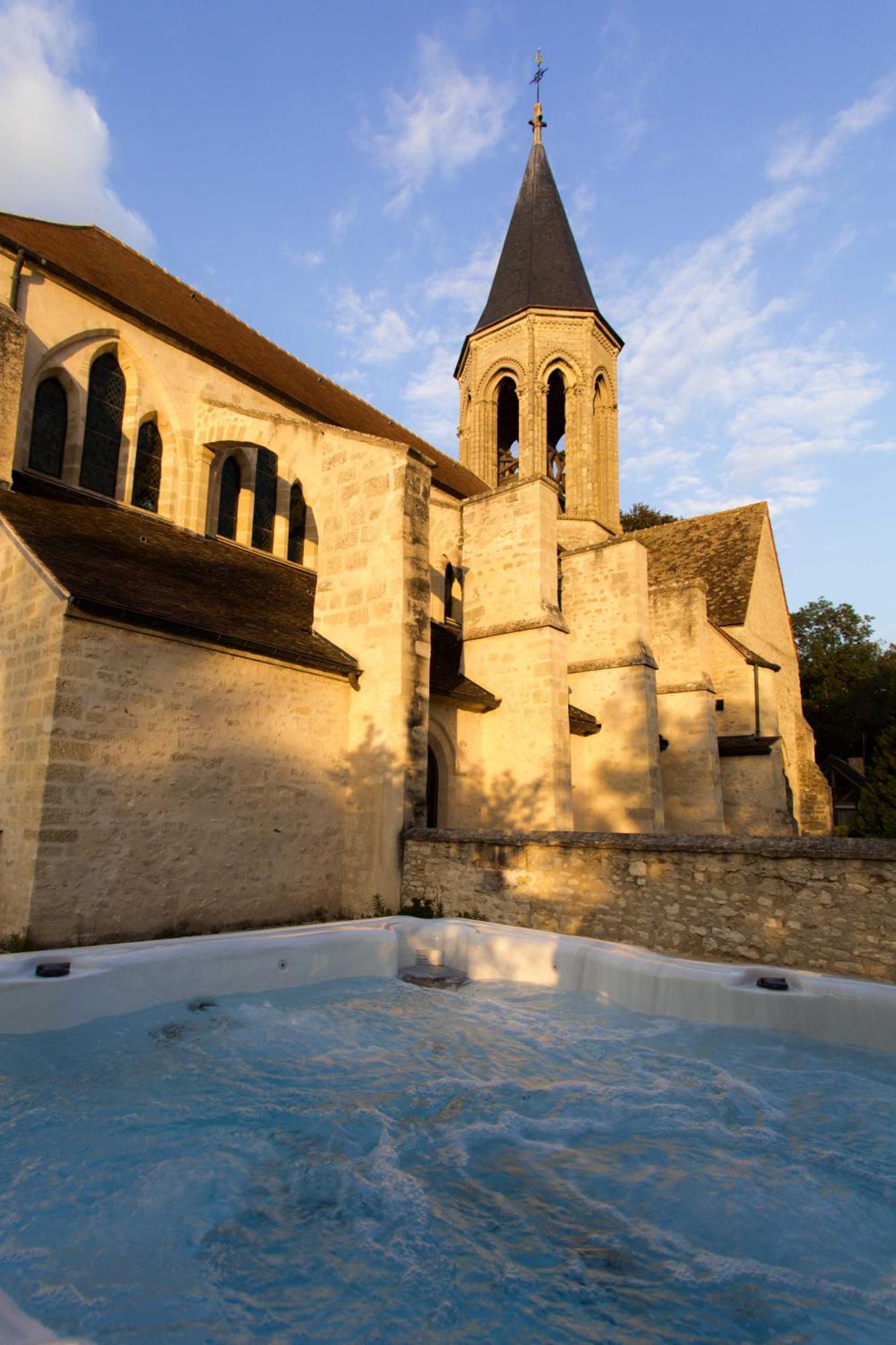 Le Presbytere De Thiverval Экстерьер фото