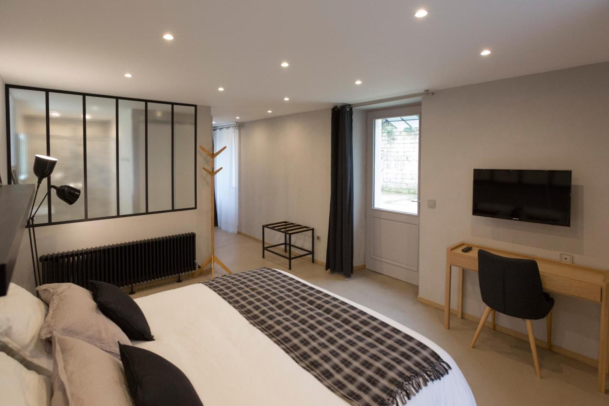 Le Presbytere De Thiverval Экстерьер фото